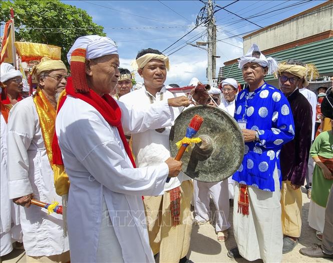 Đồng bào Chăm Ninh Thuận vui đón Lễ hội Katê 2022 Chú thích ảnh