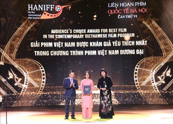 Bế mạc Liên hoan Phim quốc tế Hà Nội lần thứ VI: Nhiều phim Việt Nam đoạt giải Chú thích ảnh