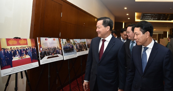 Vun đắp mối quan hệ hữu nghị tốt đẹp, xây dựng những điểm sáng nơi biên cương