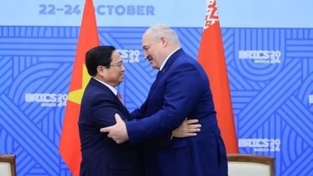 Президент Беларуси предложил Вьетнаму сотрудничество в производстве и экспорте автомобилей