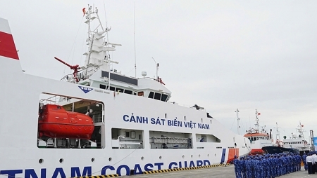 Корабль CSB 8004 отправляется в Республику Корея