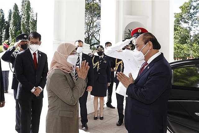 Vietnam, Singapore to Expand Cooperation Vietnam, Singapore to Expand Cooperation
