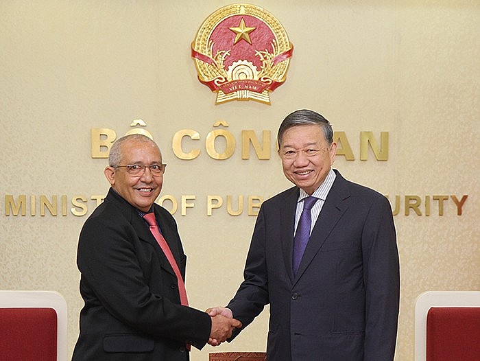 Minister of Public Security General To Lam hosts a reception for Pedro Soca Pascual, representative of the Cuban Ministry of the Interior in Hanoi. Photo: Cong An Nhan Dan Online Minister of Public Security General To Lam hosts a reception for Pedro Soca Pascual, representative of the Cuban Ministry of the Interior in Hanoi. Photo: Cong An Nhan Dan Online