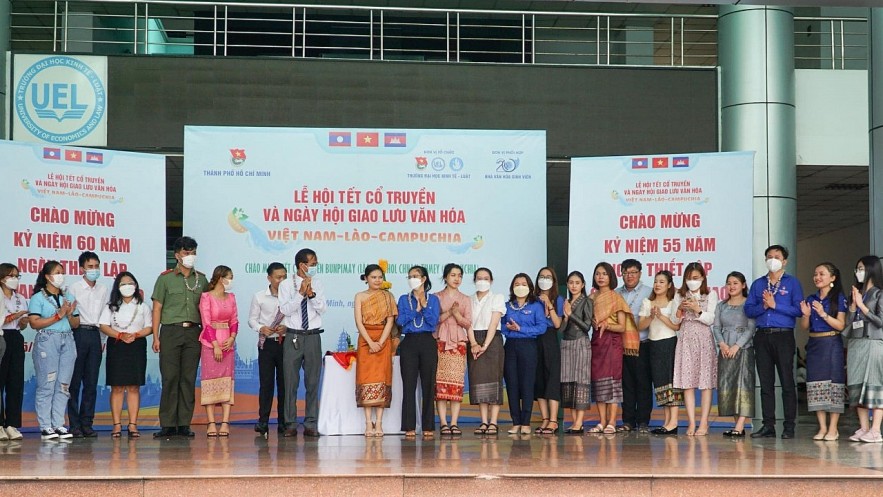 3,000 Vietnamese, Lao, Cambodian Students in HCM City Celebrate Traditional Festivals 3,000 Vietnamese, Lao, Cambodian Students in HCM City Celebrate Traditional Festivals