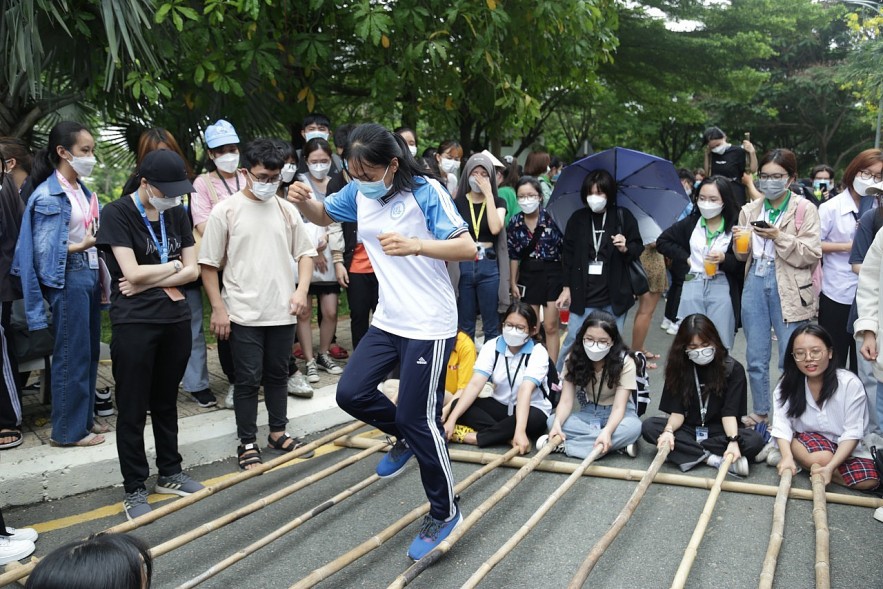 3,000 Vietnamese, Lao, Cambodian Students in HCM City Celebrate Traditional Festivals 3,000 Vietnamese, Lao, Cambodian Students in HCM City Celebrate Traditional Festivals