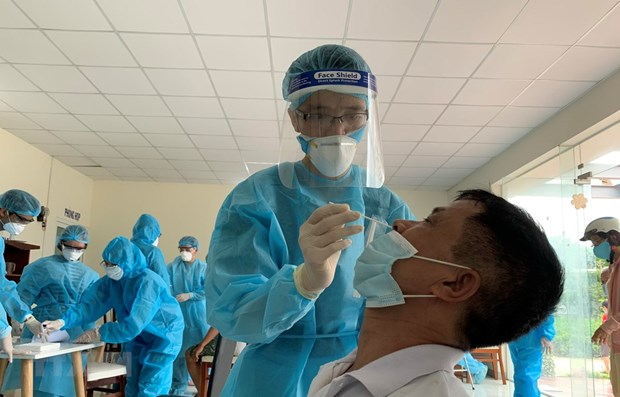 Medical workers take samples for COVID-19 testing in Ho Chi Minh City (Photo: VNA) Medical workers take samples for COVID-19 testing in Ho Chi Minh City (Photo: VNA)