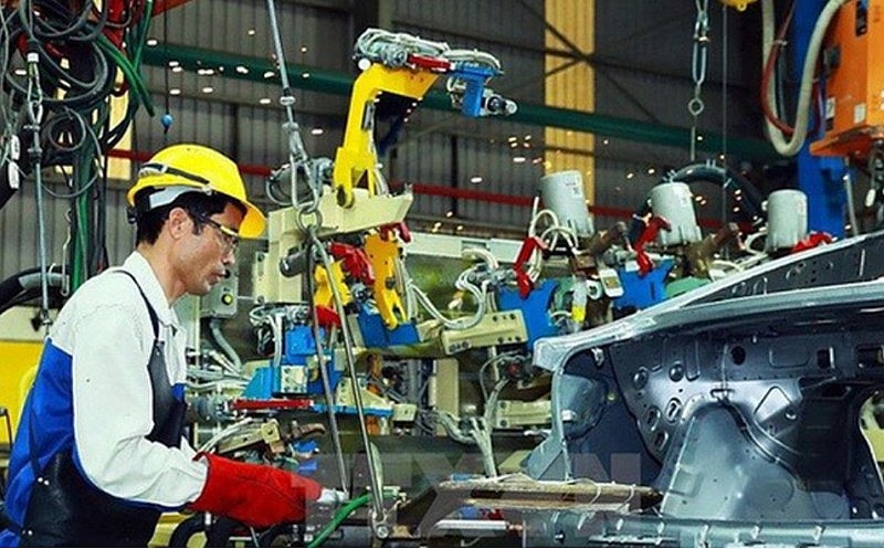 https://doanhnhantrevietnam.vn/ https://doanhnhantrevietnam.vn/