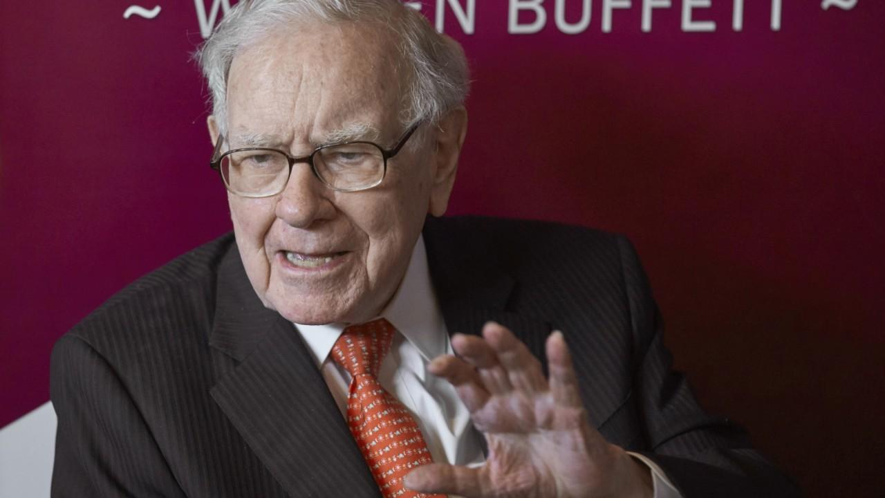 Legendary investor reduces Wells Fargo, JP Morgan holdings and takes a shine to goldPhoto: Fox Business 3238 buffett