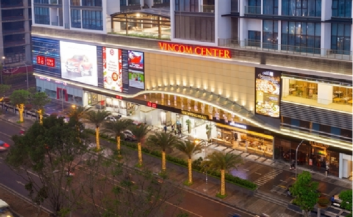 The perspective of UNIQLO Vincom Metropolis. — Photo courtesy of UNIQLO Vietnam 4554 uniqlo