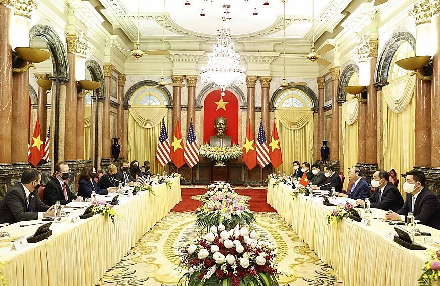 The same day, Harris meets with State President Nguyen Xuan Phuc to discuss issues related to the US - Vietnam relations as well as regional issues of mutual concern. The same day, Harris meets with State President Nguyen Xuan Phuc to discuss issues related to the US - Vietnam relations as well as regional issues of mutual concern.