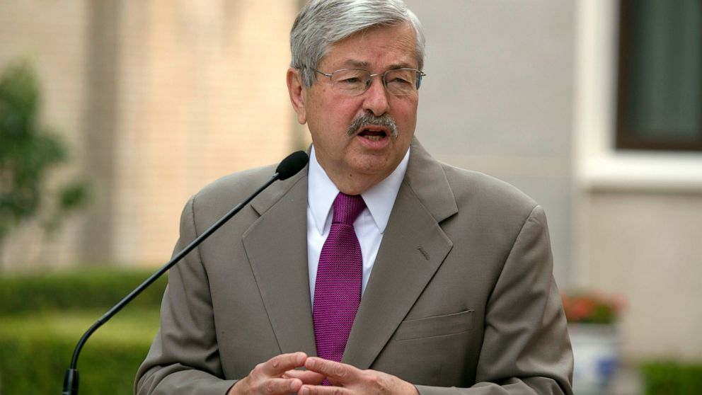 us ambassador to china to retire next month