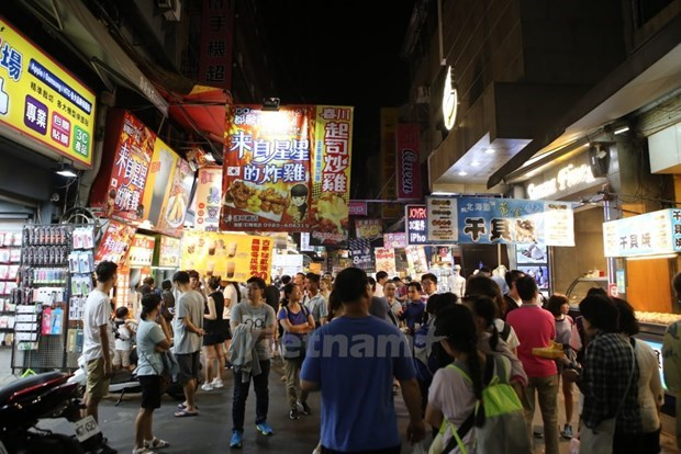 A night market in Taiwan (Photo: VNA) 1803 taiwan