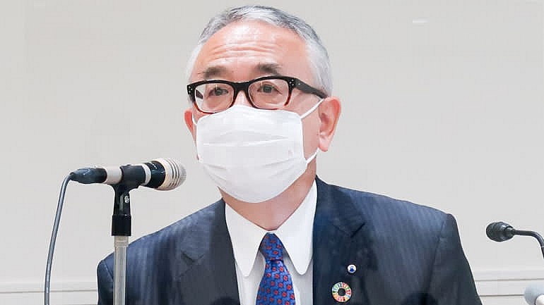 Teshirogi said at a news conference on Nov. 1 that the drugmaker hopes to obtain regulatory approval and make its vaccine available in Japan by the end of March 2022. (Photo by Mitsuru Obe) Teshirogi said at a news conference on Nov. 1 that the drugmaker hopes to obtain regulatory approval and make its vaccine available in Japan by the end of March 2022. (Photo by Mitsuru Obe)