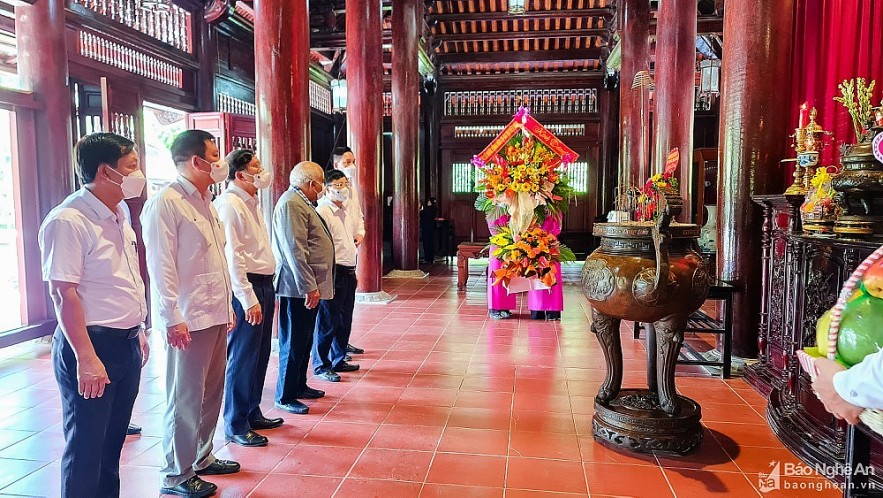 Cuban Embassy Delegation Visits Nghe An Province Cuban Embassy Delegation Visits Nghe An Province