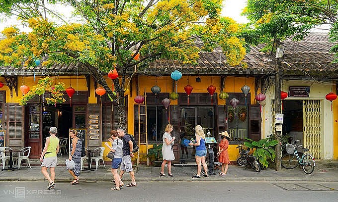 Foreign tourists in Hoi An, March 14, 2020. Photo by Do Anh Vu Foreign tourists in Hoi An, March 14, 2020. Photo by Do Anh Vu