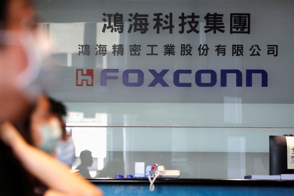 Foxconn to shift some Apple production from China to Vietnam Foxconn to shift some Apple production from China to Vietnam