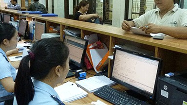 visa custom and currency in vietnam