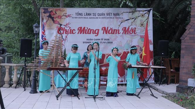 Người Việt ở Mozambique, Canada, Australia đón Tết sớm nguoi viet o mozambique canada australia don tet som