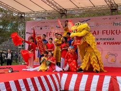 hang tram nguoi viet tai malaysia mung xuan canh ty 2020