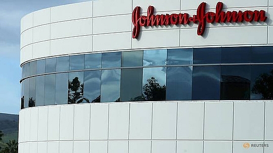 Johnson&Johnson phải bồi thường 29,4 triệu USD cho một phụ nữ ung thư johnsonjohnson thua kien phai boi thuong hon 29 trieu usd cho mot phu nu ung thu