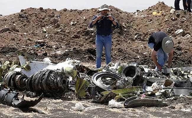 Nguyên nhân Boeing 737 rơi: Phi hành đoàn mất kiểm soát boeing 737 max 8 cua ethiopian airlines roi do phi hanh doan khong kiem soat duoc may bay
