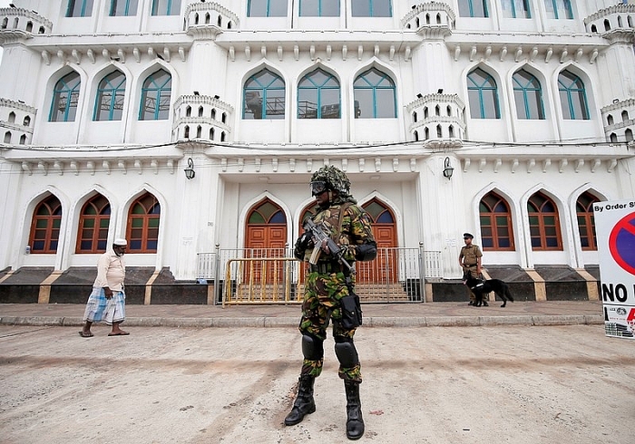 Sri Lanka: Quân đội đấu súng phiến quân Hồi giáo IS, 15 người chết sri lanka 15 nguoi 6 tre em thiet mang trong vu dau sung voi cac phien quan hoi giao