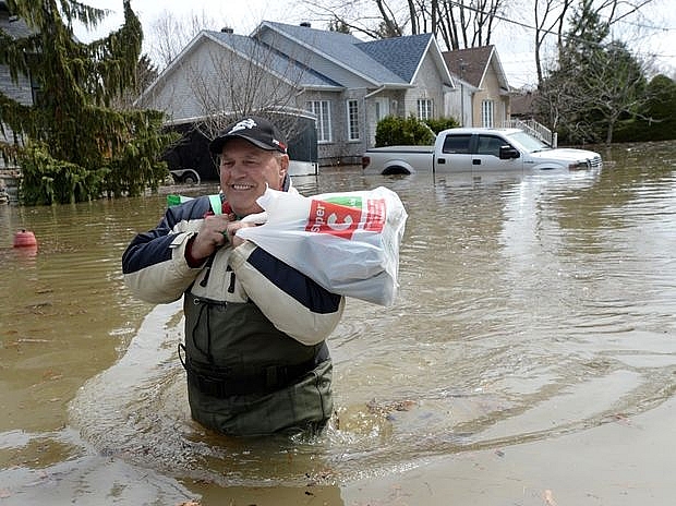 Canada: Nhiều nơi chìm trong biển nước do vỡ đê canada nhieu noi chim trong bien nuoc do vo de