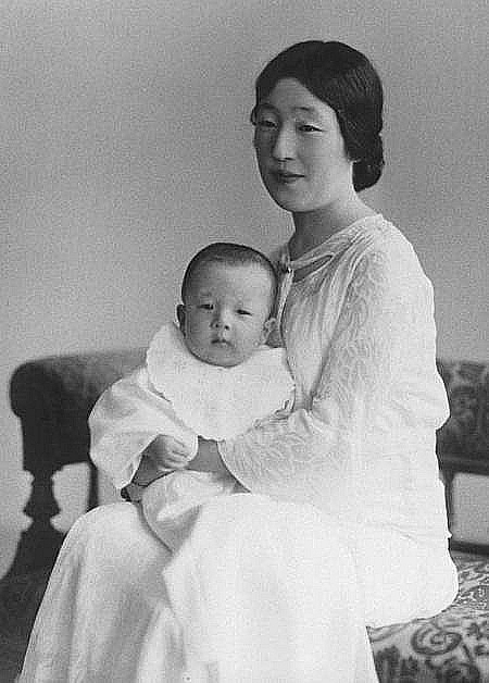 Nhật hoàng Akihito: Cuộc đời vị vua của triều đại lâu đời nhất thế giới nhat hoang akihito cuoc doi vi vua cua trieu dai lau doi nhat the gioi