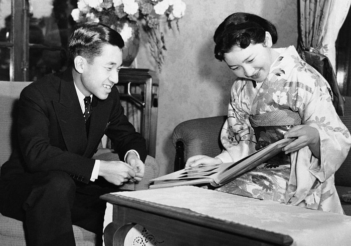 Nhật hoàng Akihito: Cuộc đời vị vua của triều đại lâu đời nhất thế giới nhat hoang akihito cuoc doi vi vua cua trieu dai lau doi nhat the gioi