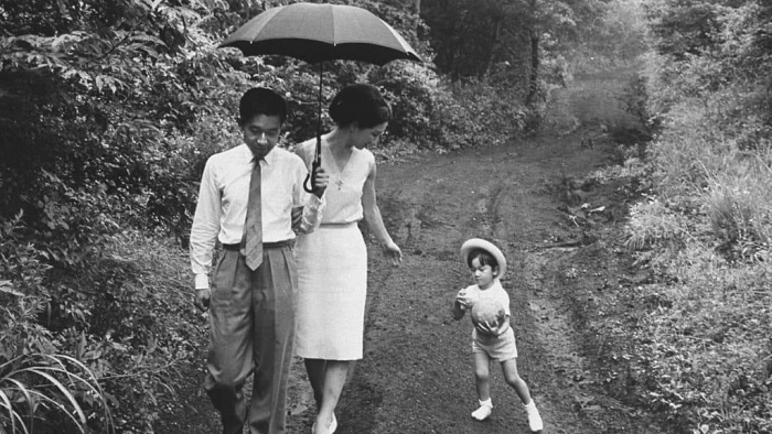 Nhật hoàng Akihito: Cuộc đời vị vua của triều đại lâu đời nhất thế giới nhat hoang akihito cuoc doi vi vua cua trieu dai lau doi nhat the gioi
