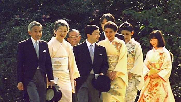 Nhật hoàng Akihito: Cuộc đời vị vua của triều đại lâu đời nhất thế giới nhat hoang akihito cuoc doi vi vua cua trieu dai lau doi nhat the gioi