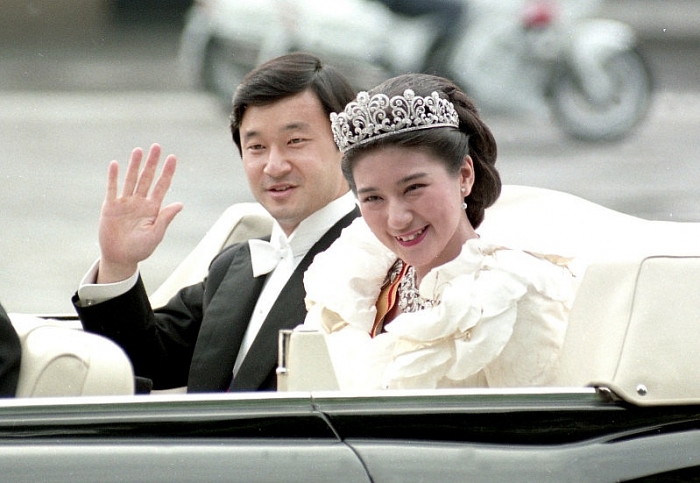 tan nhat hoang kien nhan va cam thong voi moi nguoi