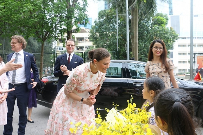Công chúa kế vị Thuỵ Điển bình dị trong chuyến thăm Việt Nam cong chua ke vi thuy dien binh di trong chuyen tham viet nam
