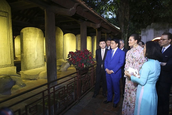 Công chúa kế vị Thuỵ Điển bình dị trong chuyến thăm Việt Nam cong chua ke vi thuy dien binh di trong chuyen tham viet nam