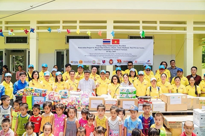 Đại sứ quán Thái Lan cải tạo trường mẫu giáo vùng cao Hòa Bình dai su quan thai lan tham gia cai tao truong mau giao vung cao hoa binh