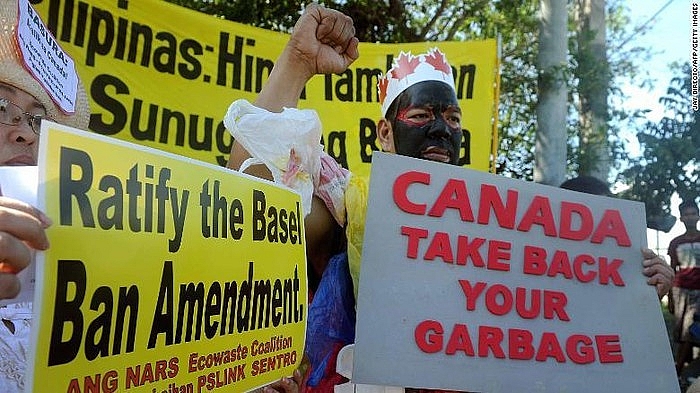 Philippines, Canada căng thẳng vì... rác van de rac thai lam gia tang cang thang giua philippines canada