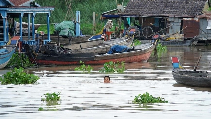 Cuộc sống khó khăn của bà con gốc Việt tại tỉnh Kampong Chhnang (Campuchia) tan mat thay cuoc song kho khan cua ba con goc viet tai tinh kampong chhnang campuchia