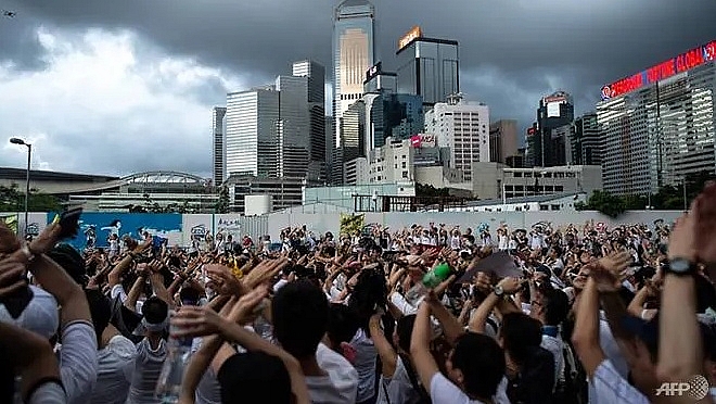 Hong Kong tuyên bố dừng thông qua Dự luật dẫn độ hong kong tuyen bo dung thong qua du luat dan do