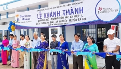 35 ti nh nguye n vien han quoc giup cai tao truong hoc tai tp ho chi minh