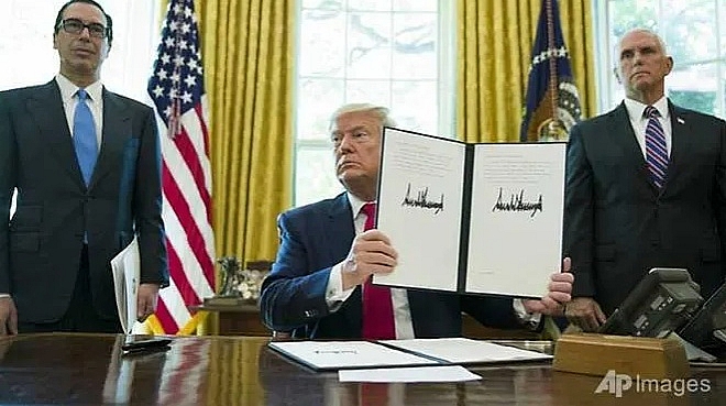 Ông Trump dọa 'xóa sổ,' Iran đáp trả ‘thiểu năng trí tuệ’ tt trump de doa xoa so iran goi nha trang la thieu nang tri tue