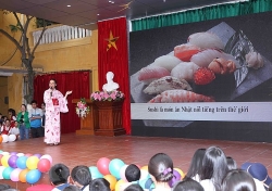 trao tang ky niem chuong vi suc khoe nhan dan cho bac si nhat ban