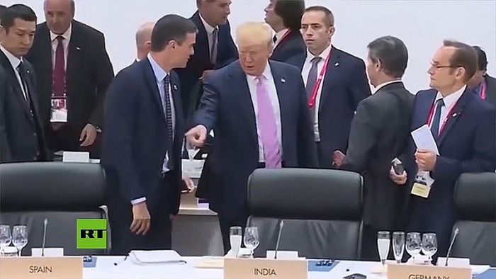 Những hành động thú vị của Tổng thống Trump tại ngày đầu tiên Hội nghị G20 nhung hanh dong thu vi cua tong thong trump tai ngay dau tien hoi nghi g20