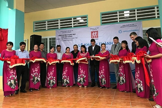 Saigonchildren cải tạo trường tiểu học cho 70 học sinh xã nghèo Hậu Giang saigonchildren ho tro cai tao truong tieu hoc cho xa ngheo hau giang
