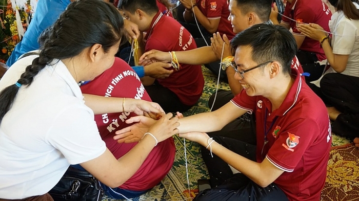 thang 6 y nghia voi chuyen di tinh nguyen tai lao cua thanh nien tphcm