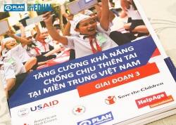 peacetrees vietnam trao hoc bong cho hon 260 hoc sinh quang tri co hoan canh kho khan
