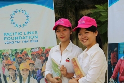kfhi mang co hoi hoc tap den cho 600 hoc sinh ngheo dai loc quang nam
