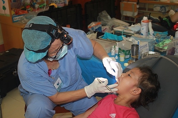 COPI khám chữa bệnh miễn phí cho gần 500 trẻ em Phú Thọ copi kham chua benh mien phi cho gan 500 tre em phu tho