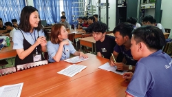 60 sinh vien han quoc chung tay don rac giup thanh pho hue xanh sach dep