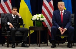 nguoi to giac thu 2 vu ong trump ukraine xuat hien