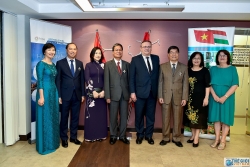 lanh dao hai nuoc trao doi dien mung ky niem 70 nam quan he ngoai giao viet nam hungary